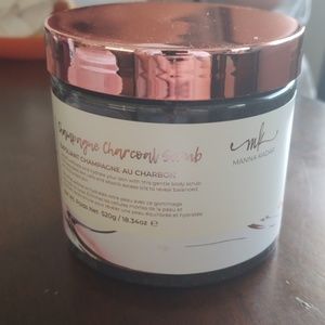 Manna Kadar Body Scrub